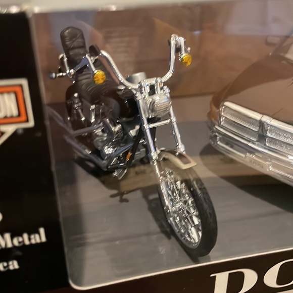 Vintage 95th Anniversary Dodge Ram Harley Davidson FXDWG Dyna Wide Glide - Picture 8 of 16